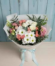 Букет цветов из:  Розы, Лизиантусы и Хризантемы в Рассыльной