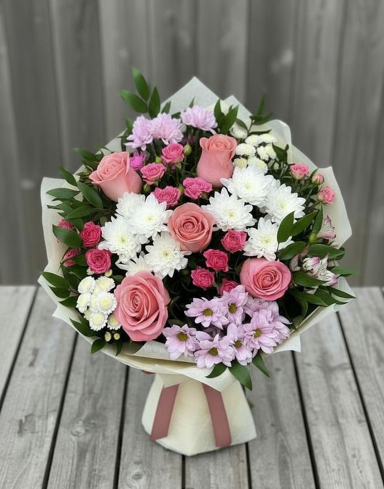 Букет цветов из: Альстромерии, Гвоздики, Розы и Хризантемы в Рассыльной