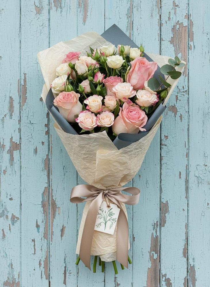 Букет цветов из: Розы в Рассыльной