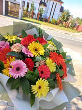 Букет цветов из:  Герберы #REPLACE_PRED# Рассыльной