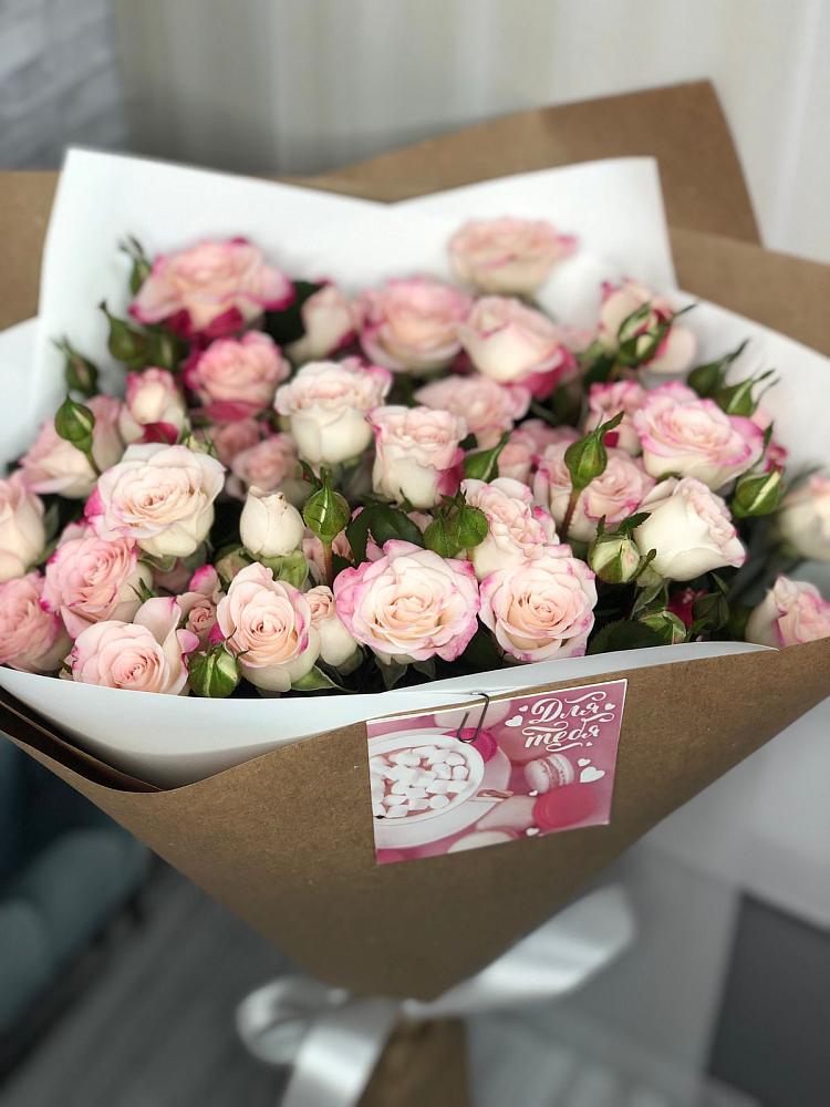 Букет цветов из: Розы в Рассыльной