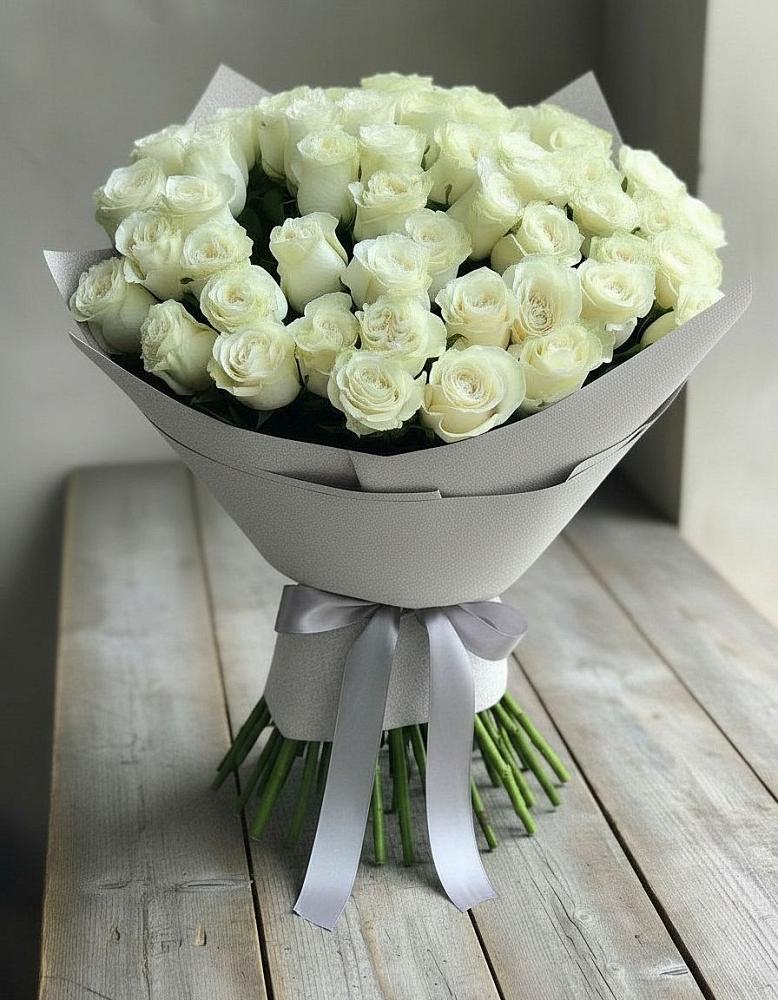 Букет 35 Белых роз в Рассыльной