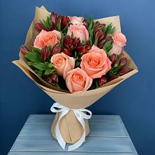 Букет цветов из:  Розы и Альстромерии в Рассыльной