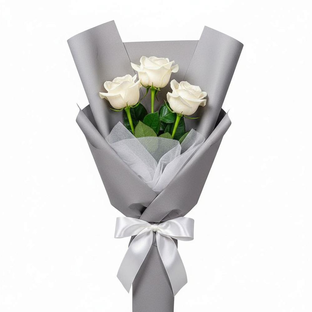 Букет 3 белые розы в Рассыльной