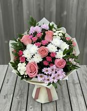 Букет цветов из:  Альстромерии, Гвоздики, Розы и Хризантемы #REPLACE_PRED# Рассыльной