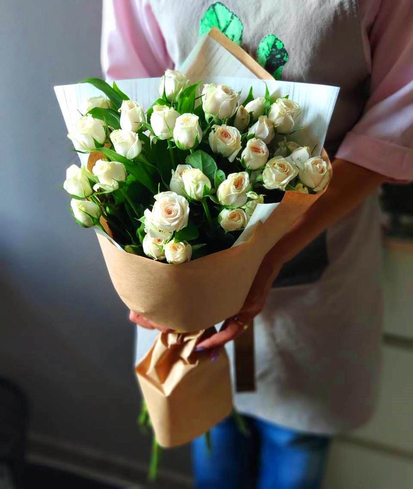 Букет цветов из: Розы в Рассыльной