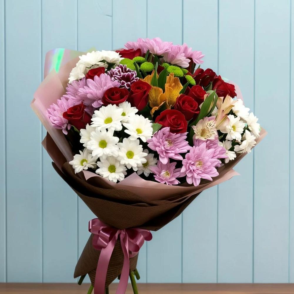 Букет цветов из: Розы, Хризантемы и Альстромерии в Рассыльной