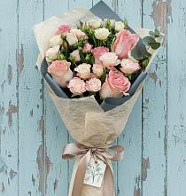 Букет цветов из:  Розы #REPLACE_PRED# Рассыльной
