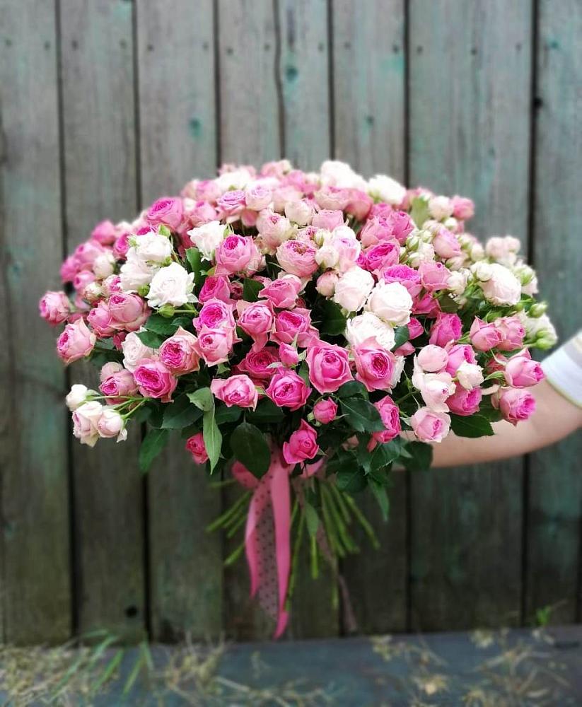 Букет Розовые кустовые розы Натали и Лав Лидия в Рассыльной
