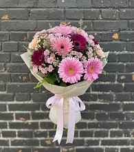 Букет цветов из:  Герберы и Хризантемы в Рассыльной