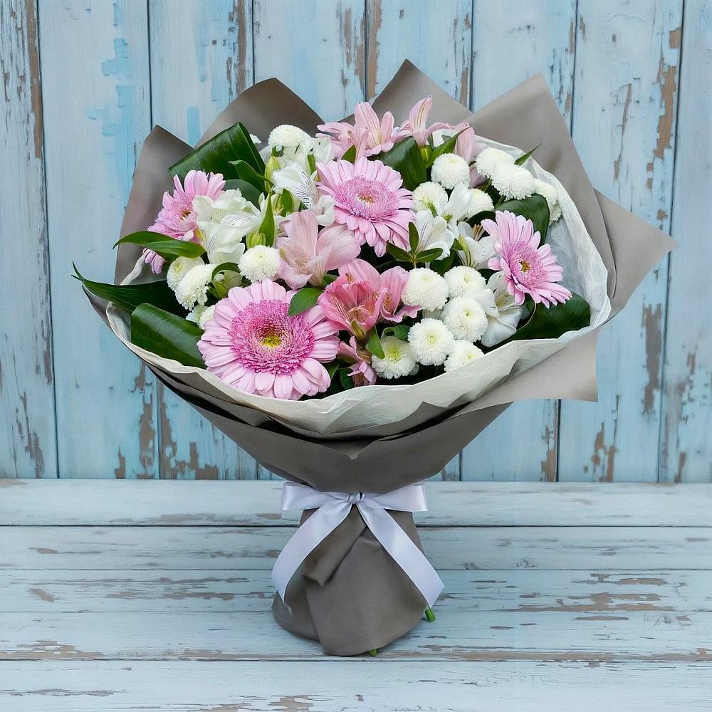 Букет цветов из: Герберы, Альстромерии и Хризантемы в Рассыльной