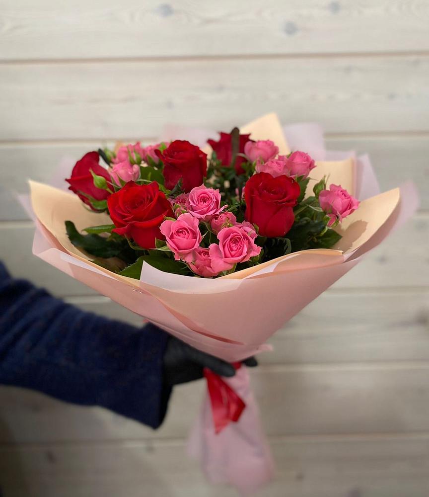 Букет цветов из: Розы в Рассыльной