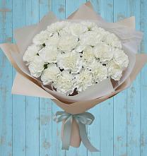 Букет цветов из:  Гвоздики в Рассыльной