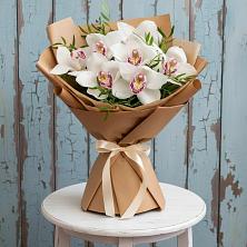 Букет цветов из:  Орхидеи и Розы в Рассыльной
